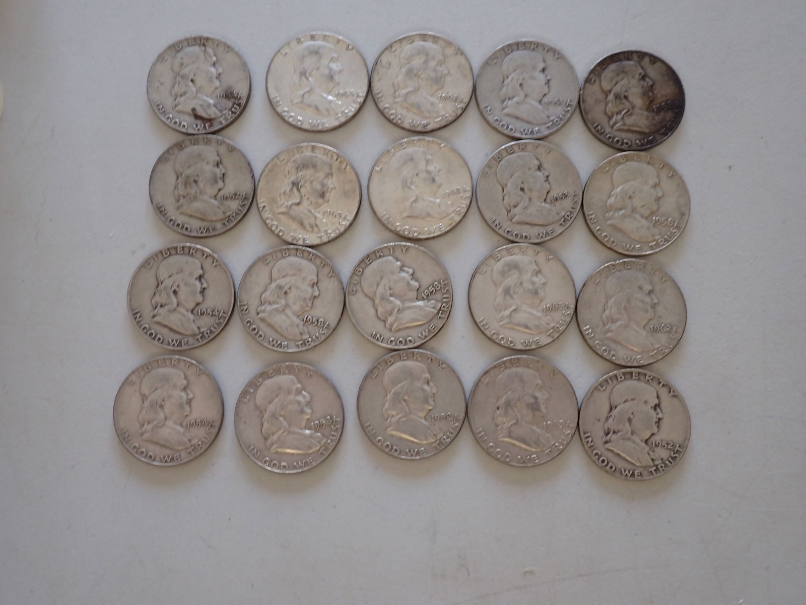 20 Franklin Half Dollars - 90% Silver Half Dollars (1 of 7)