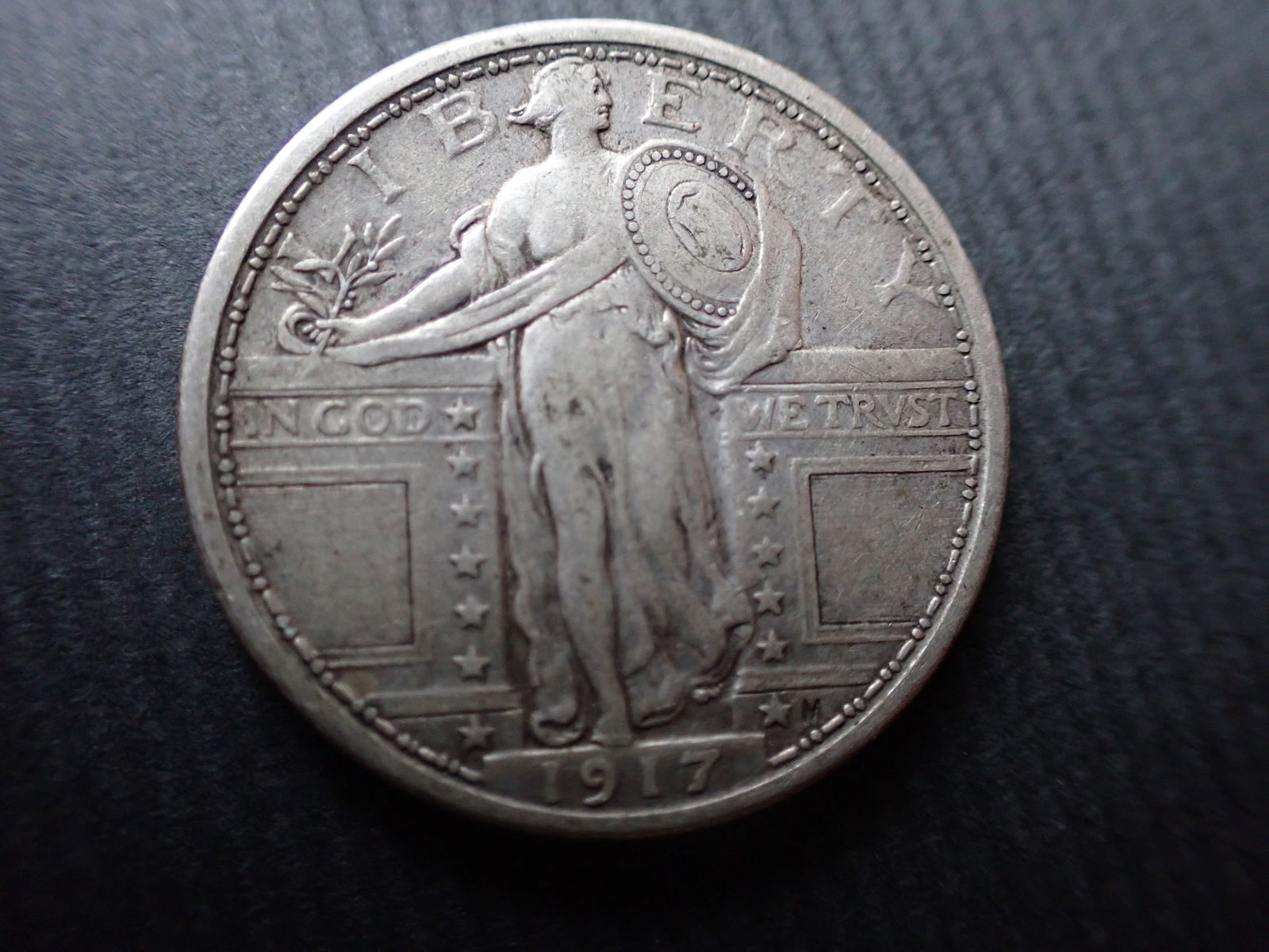 1917 Standing Liberty Type 1 Quarter. (1 of 2)