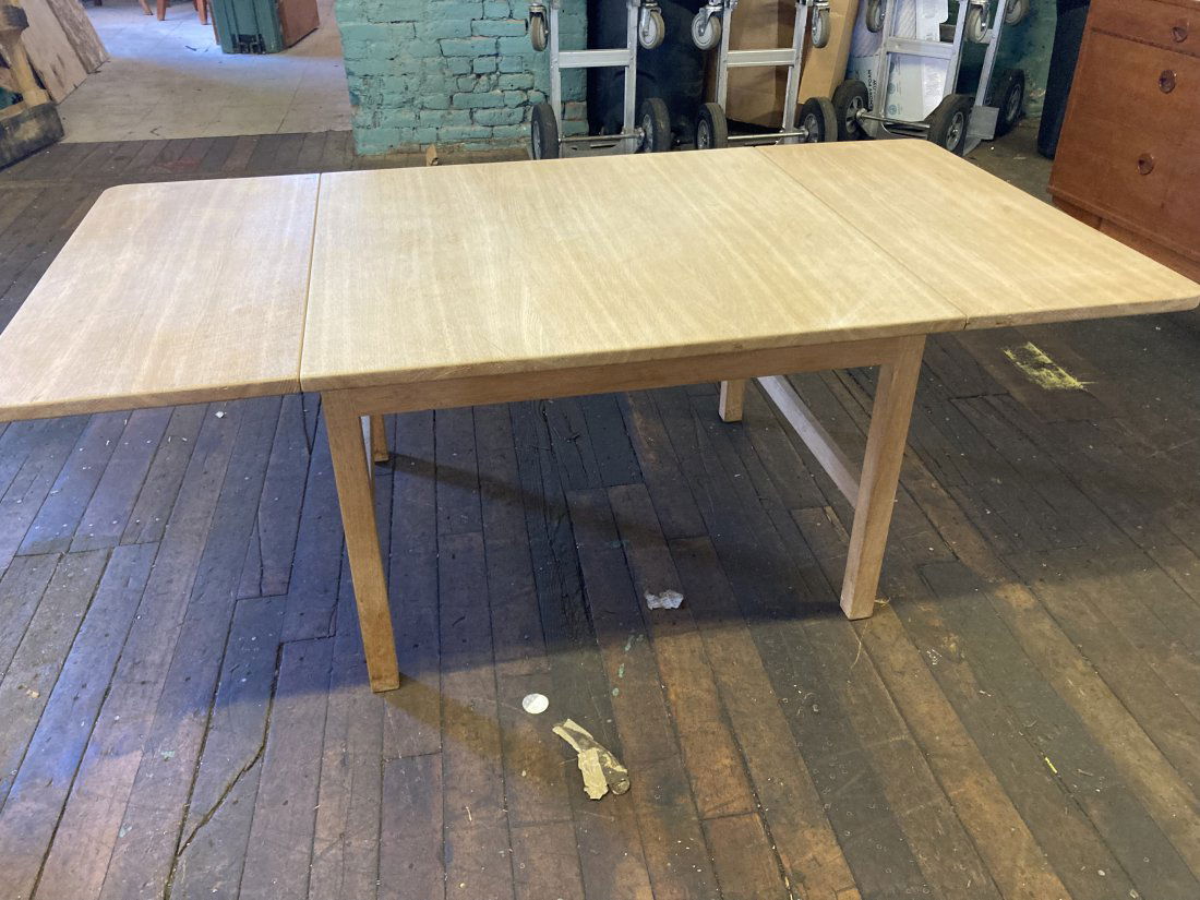 P P Mobler Hans Wegner Design Danish Oak Drop Leaf Table (1 of 6)