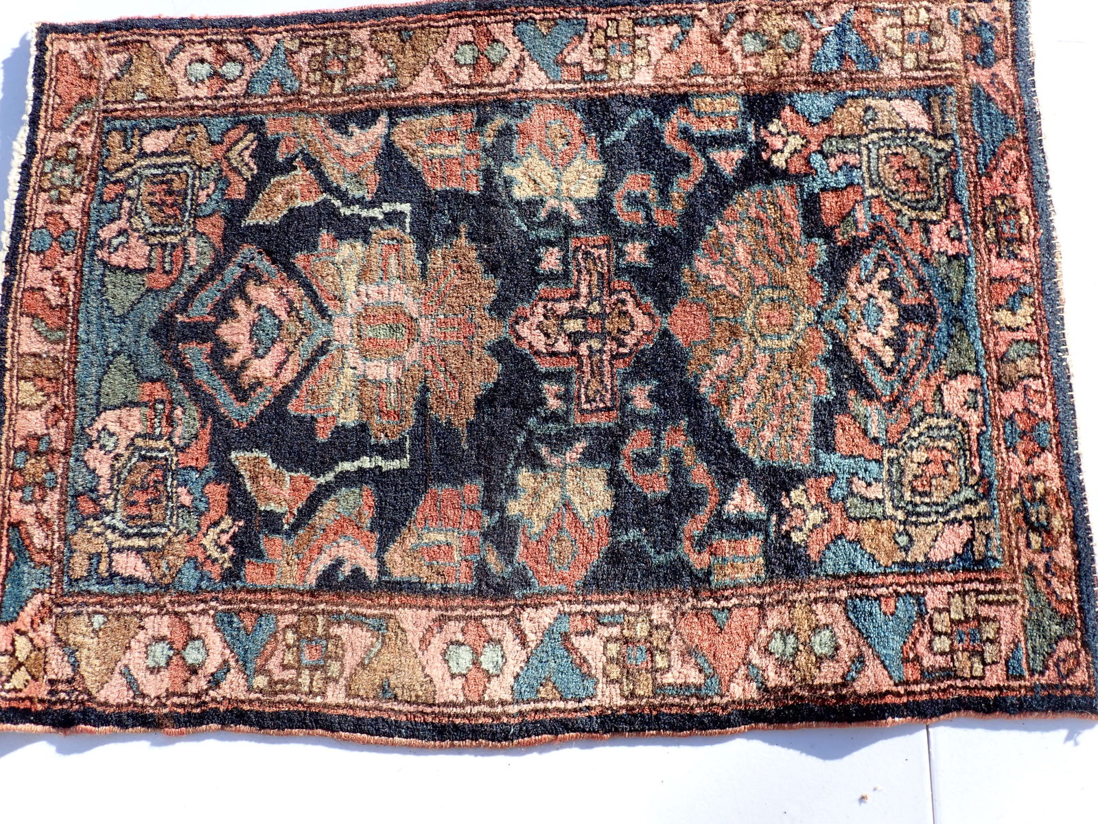Oriental Rug/Mat - 2' 7" x 1' 10" (1 of 7)