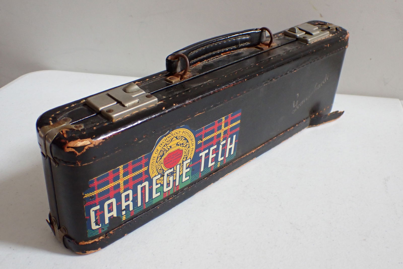 Gemeinhardt Flute and Case (1 of 12)