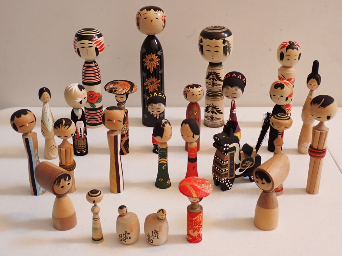 Vintage Japanese Kokeshi Dolls (1 of 17)