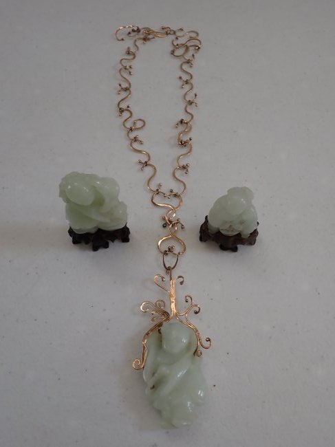Chinese Gold Filled Necklace with Jade Jadeite Figure & Other Figures (1 of 16)