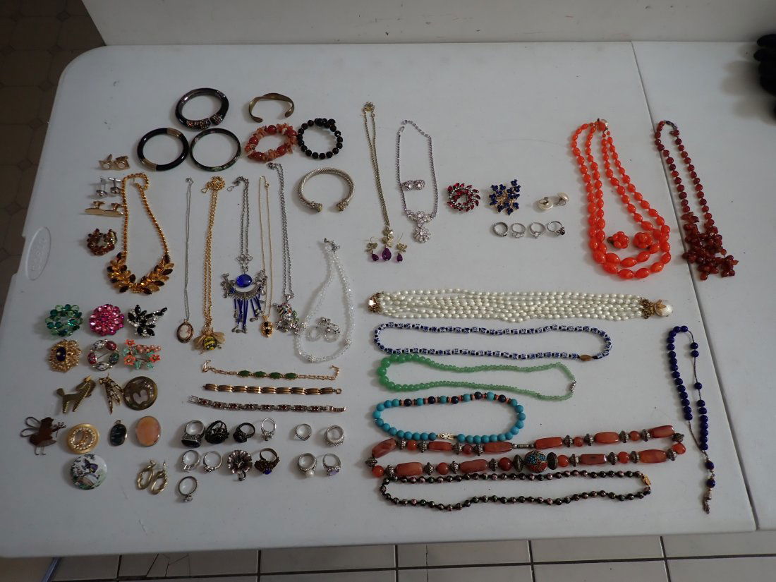 Signed Costume & Other Costume Jewelry (1 of 20)