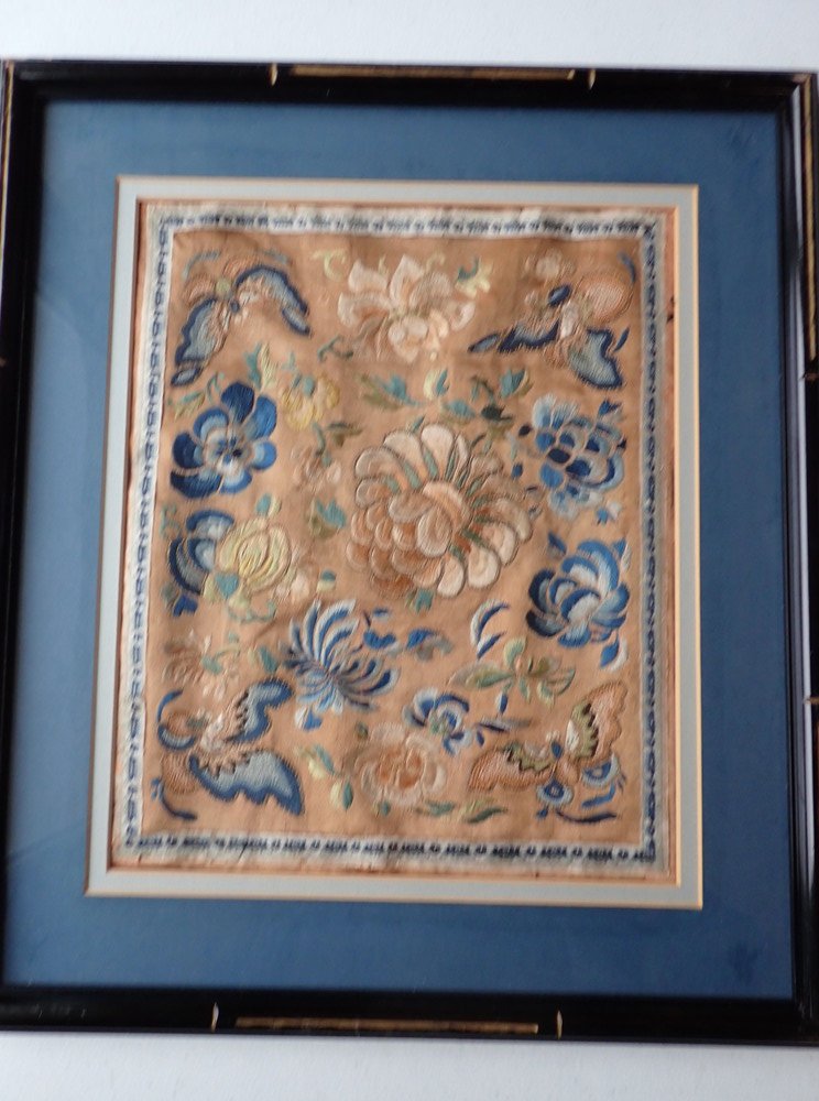 Butterfly and Flowers Framed Chinese Embroidery (1 of 12)