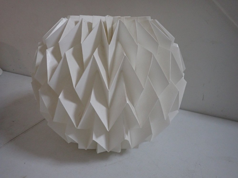 Le Klint Origami Pendant Lamp (1 of 6)