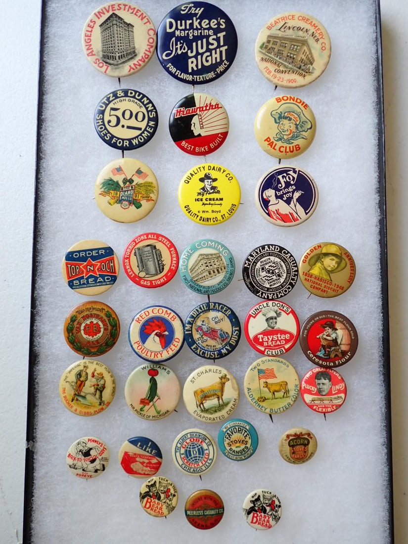 Antique and Vintage Advertising Lucky Lindy Sleds, etc. Pinbacks (1 of 20)