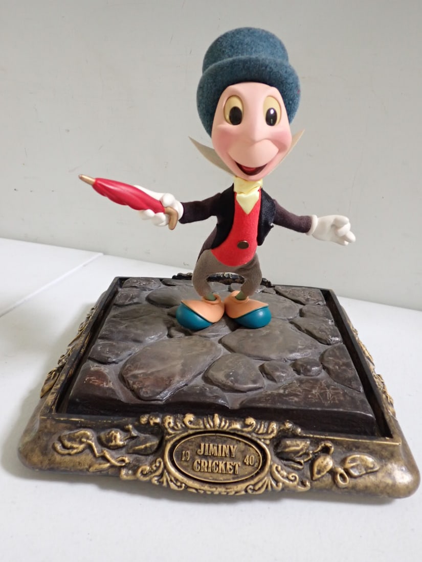 Composition on Felt Jiminy Cricket Figure on Stand (1 of 6)