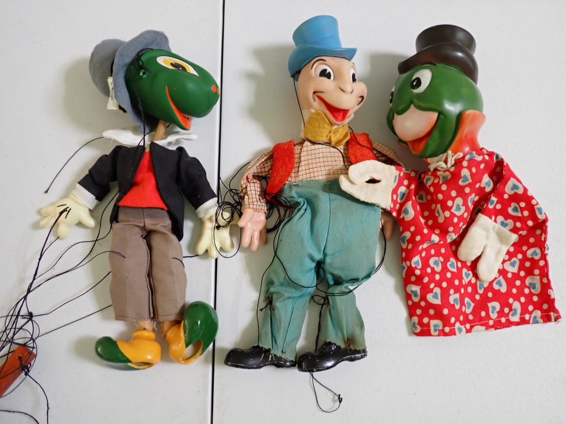 Jiminy Cricket Marionettes and Hand Puppet (1 of 17)