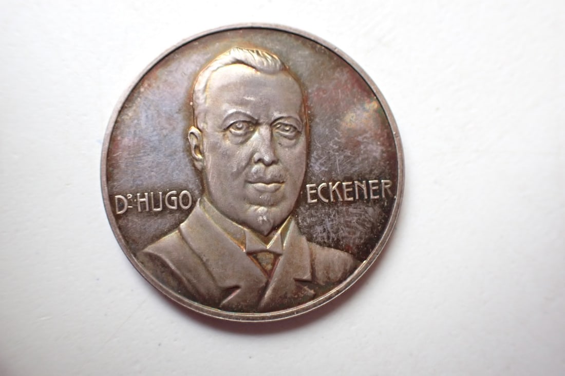 LZ 126 Zeppelin American Tour / Hugo Eckener Silver Medal: 33 mm Silver Medal of U.S. Flight