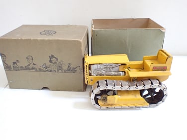 Arcade Toys 270Y Caterpillar Tractor in Box