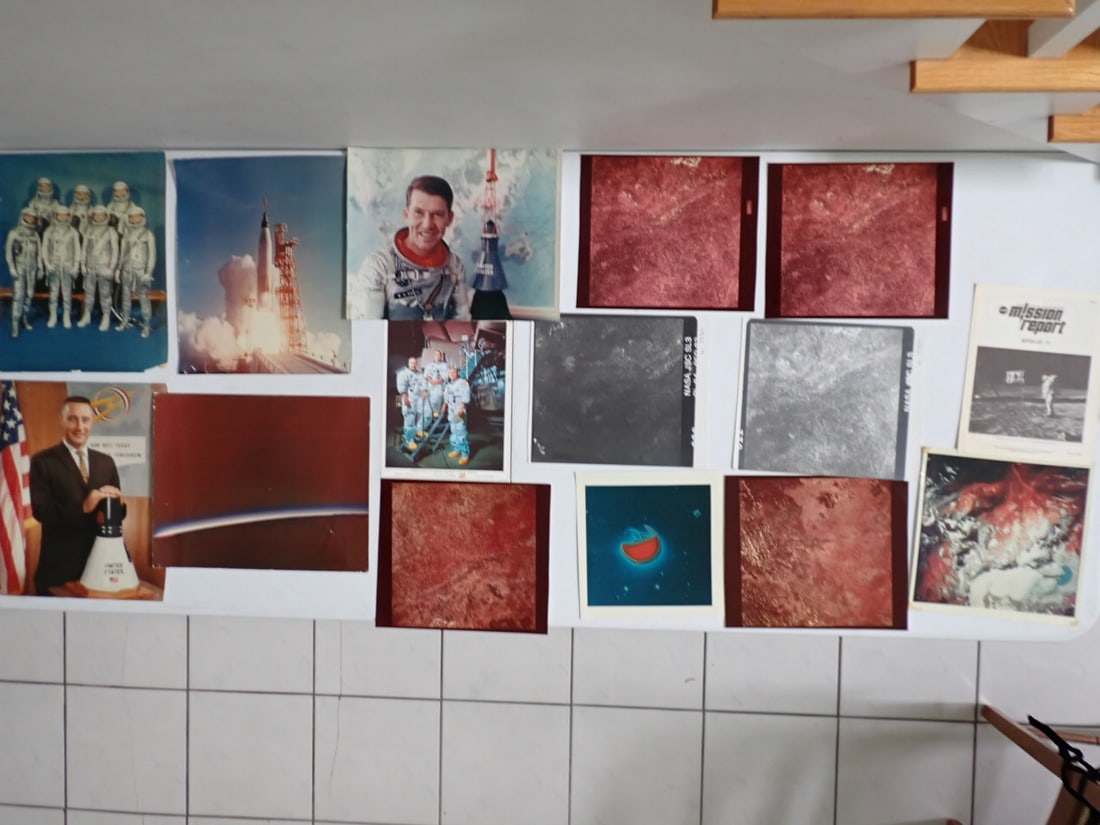 Large format NASA Gemini photos and Apollo memorabilia: 5 14" x 11" Photos of Gemini Astronauts/space photos, condition some tears and edge wear, 4 - 9 1/2" x 11" colored and 2 B&W, photos of earth fron space, Souvenir color photo of second manned Apollo M