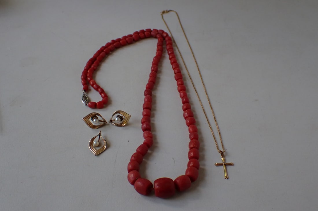 Gold Filled and other Jewelry and Coral Beads - Coral weighs 52 grams: 30" Coral Beaded Necklace, Van Del Gold Filled Pendant & Earrings with Pearls, 14 GF Cross & 18" GF Chain. The coral beads weigh 1.7 ounces or 52 grams.