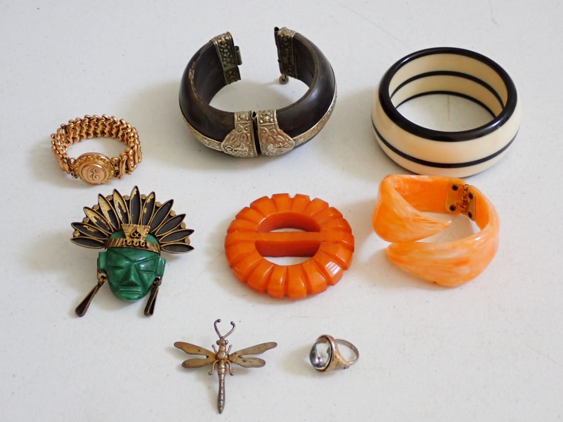 Bakelite Buckle, Mexico Pin, Dragon Pin, Bracelets & Ring (1 of 17)