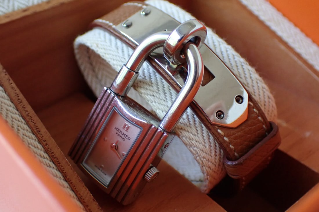 Hermes Epson Kelly Watch #400034194889 (1 of 13)