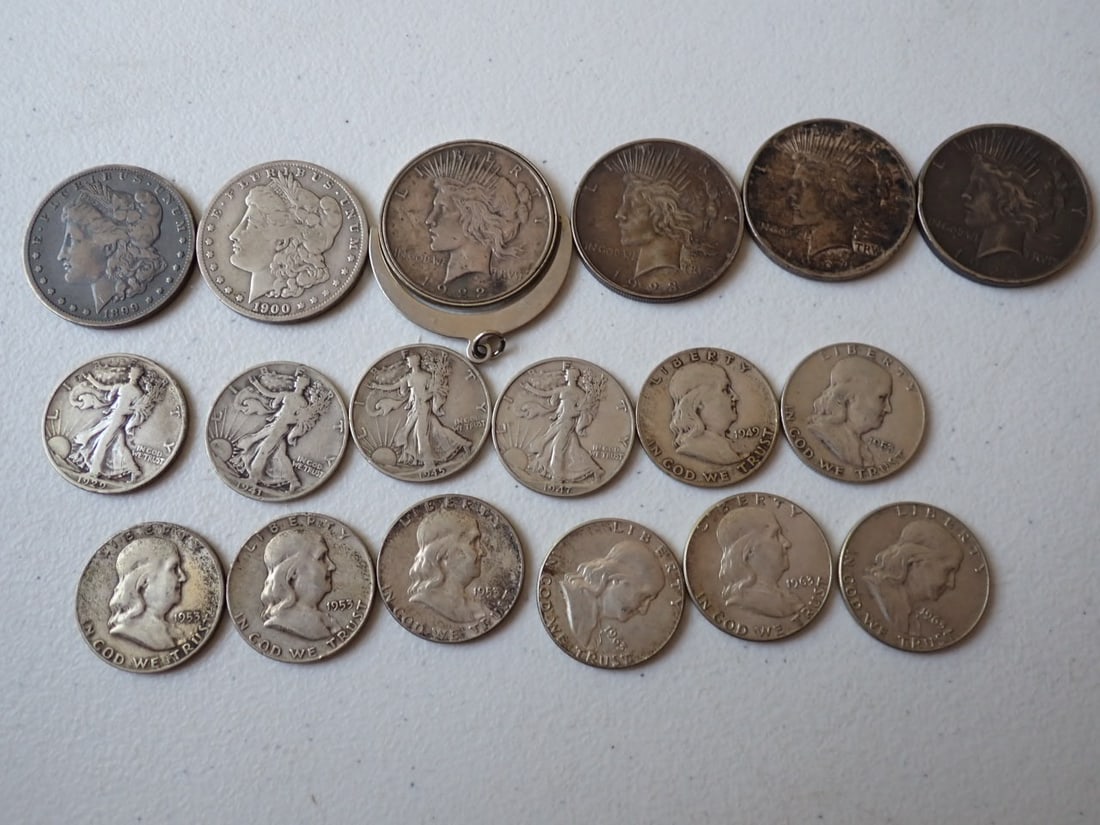 Morgan and Peace Dollar, Walking Liberty and Franklin Halfs - 18 Coins (1 of 14)