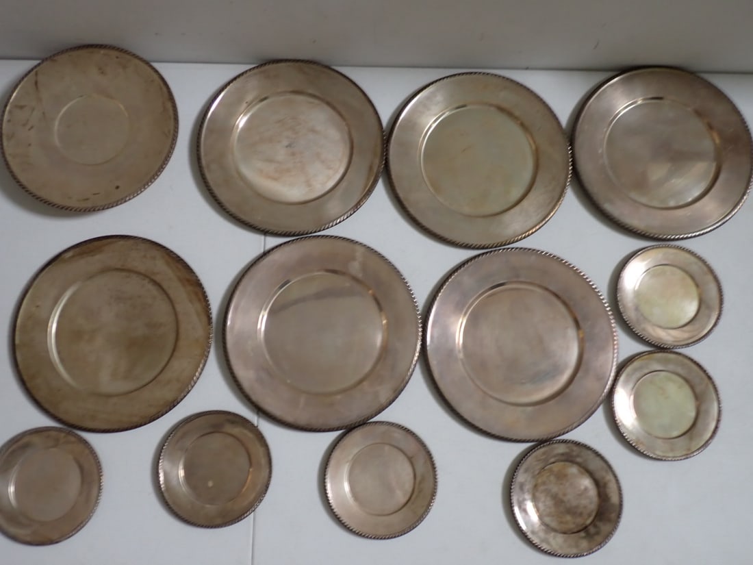 Webster Sterling Silver Cake Plate, Dinner Plates, Dessert Plates (1 of 6)