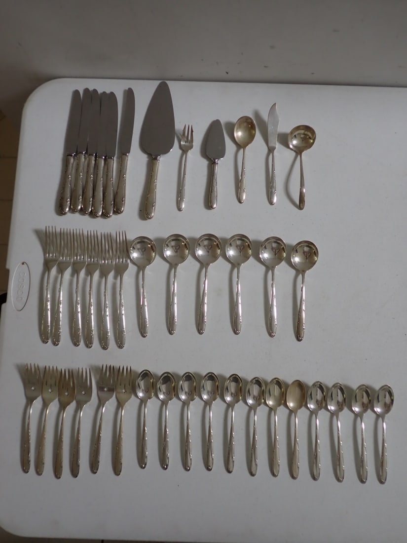 Sterling Towle Madeira Pattern Flatware Set (1 of 11)