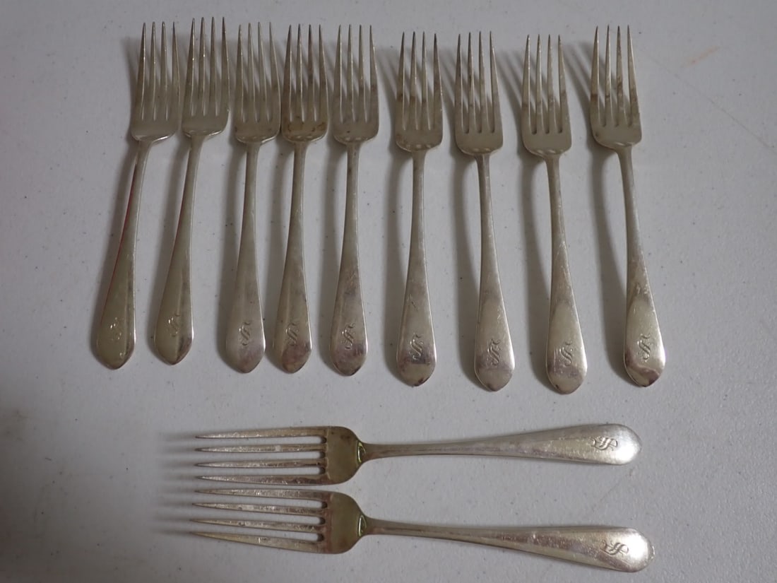 11 Lunt Jefferson 1883 Heavy Sterling Silver Forks: 9 7" forks and 2 7 1/2" Forks - Monogrammed. 17.4 troy ounces