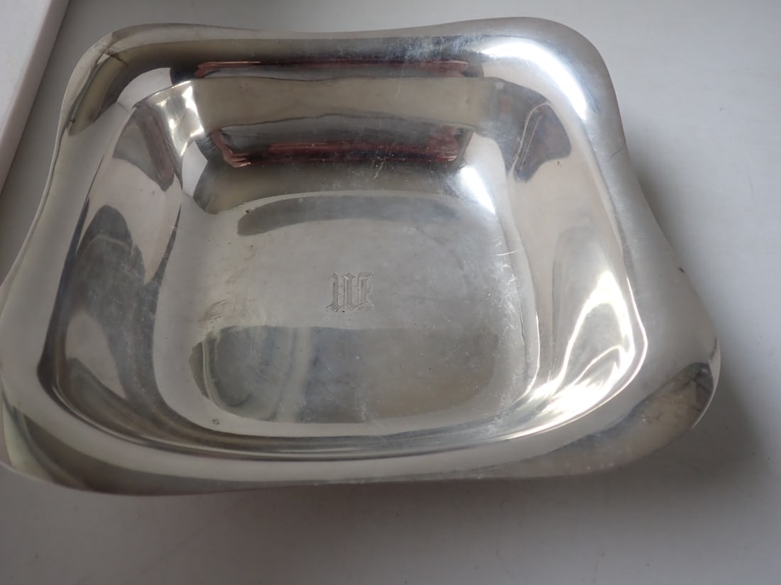 Reed and Barton Large Square Sterling Silver Bowl (1 of 6)
