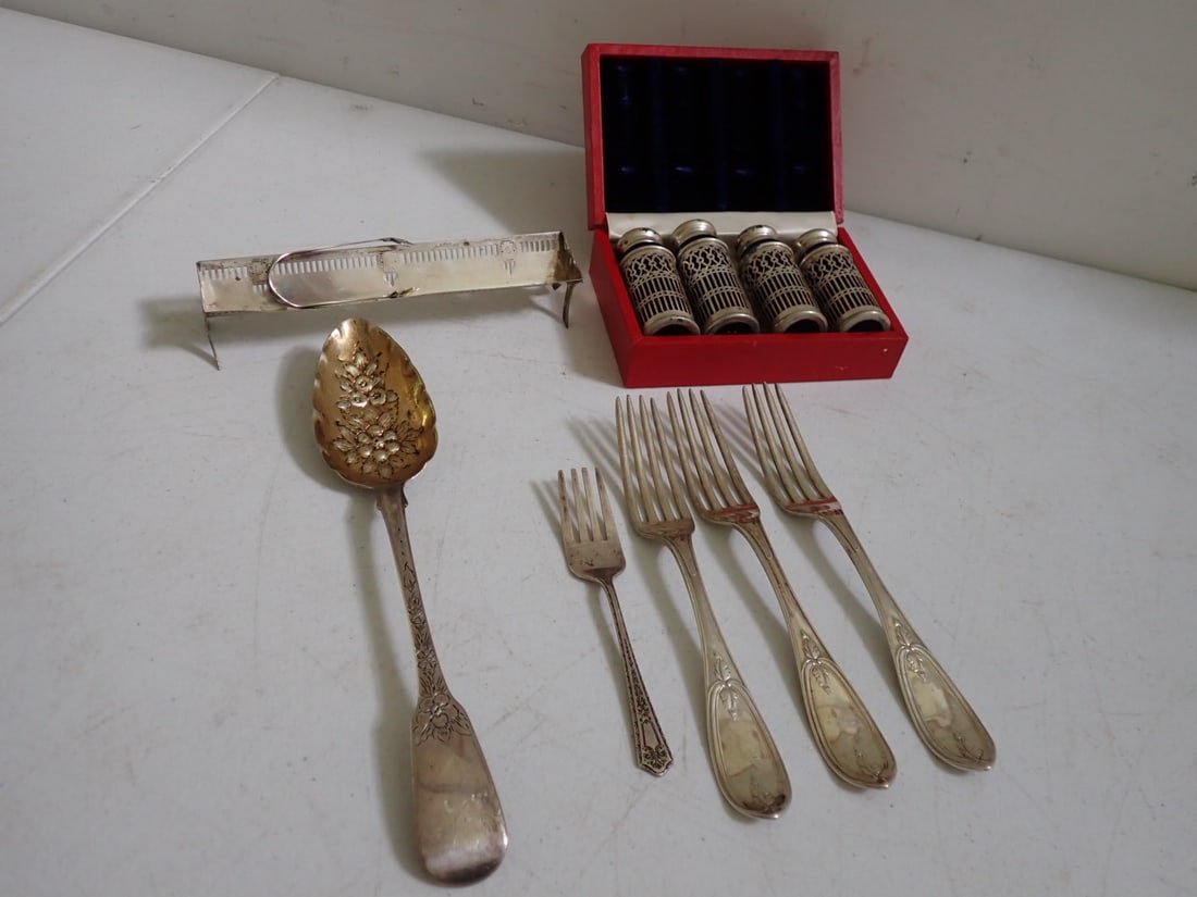 Sterling Sugar Cube Tray, Tongs, Forks, Salt and Pepper Shakers, etc. (1 of 18)