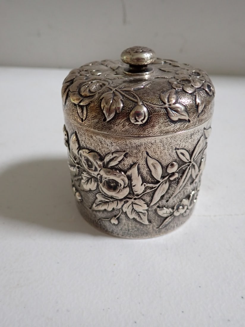 Sterling Silver Repousse Floral design Dresser jar (1 of 4)