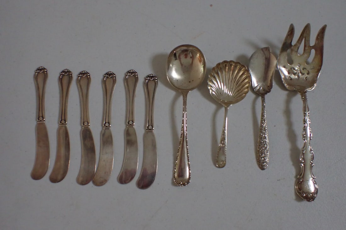 Sterling Silver Serving Pieces and Butter Knives (1 of 12)