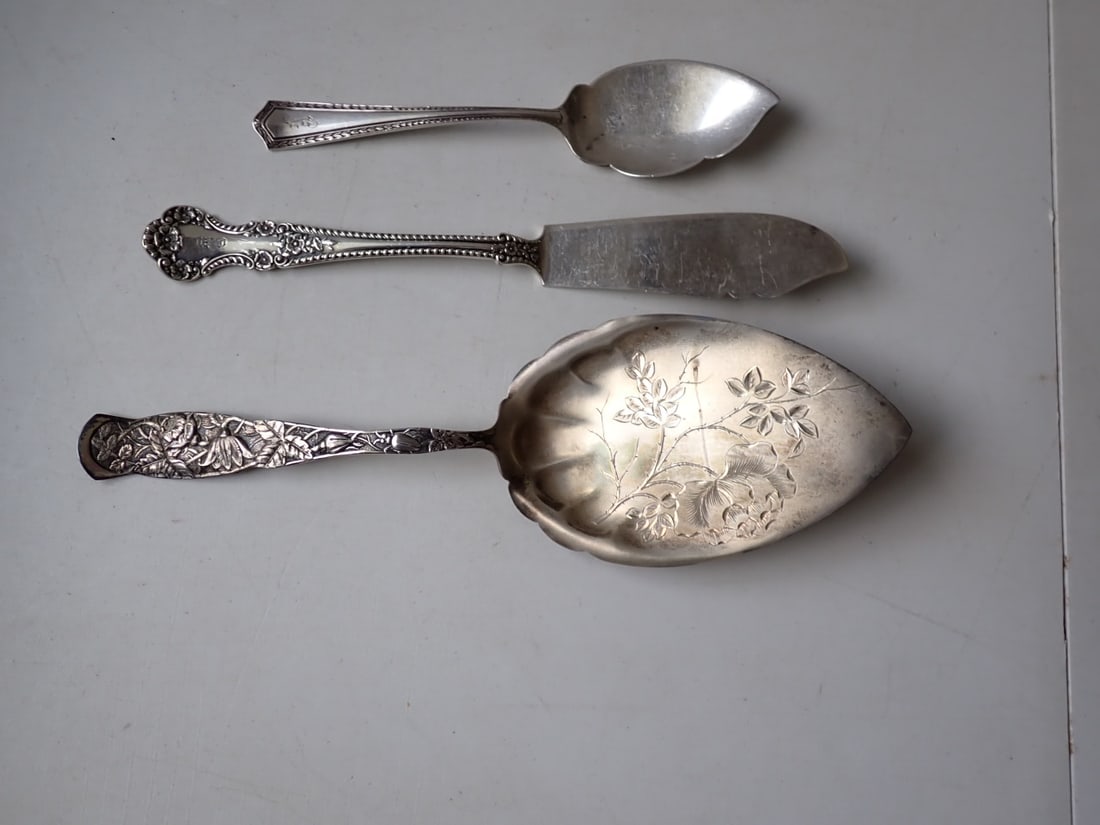 Sterling Silver Pie Server and other Dessert Servers (1 of 13)