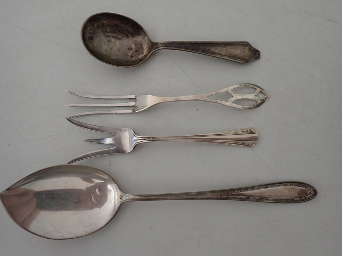 3 Sterling Serving Pieces and Child's Sterling Silver spoon (1 of 10)