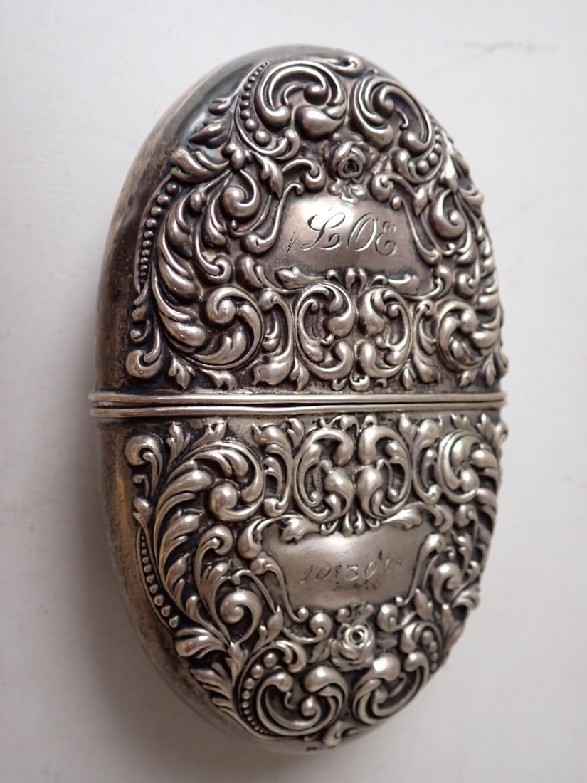 Sterling Silver Repousse Covered Flask Bottle (1 of 11)