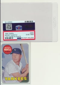 1969 Topps # 500 Mickey Mantle - Last Name in White