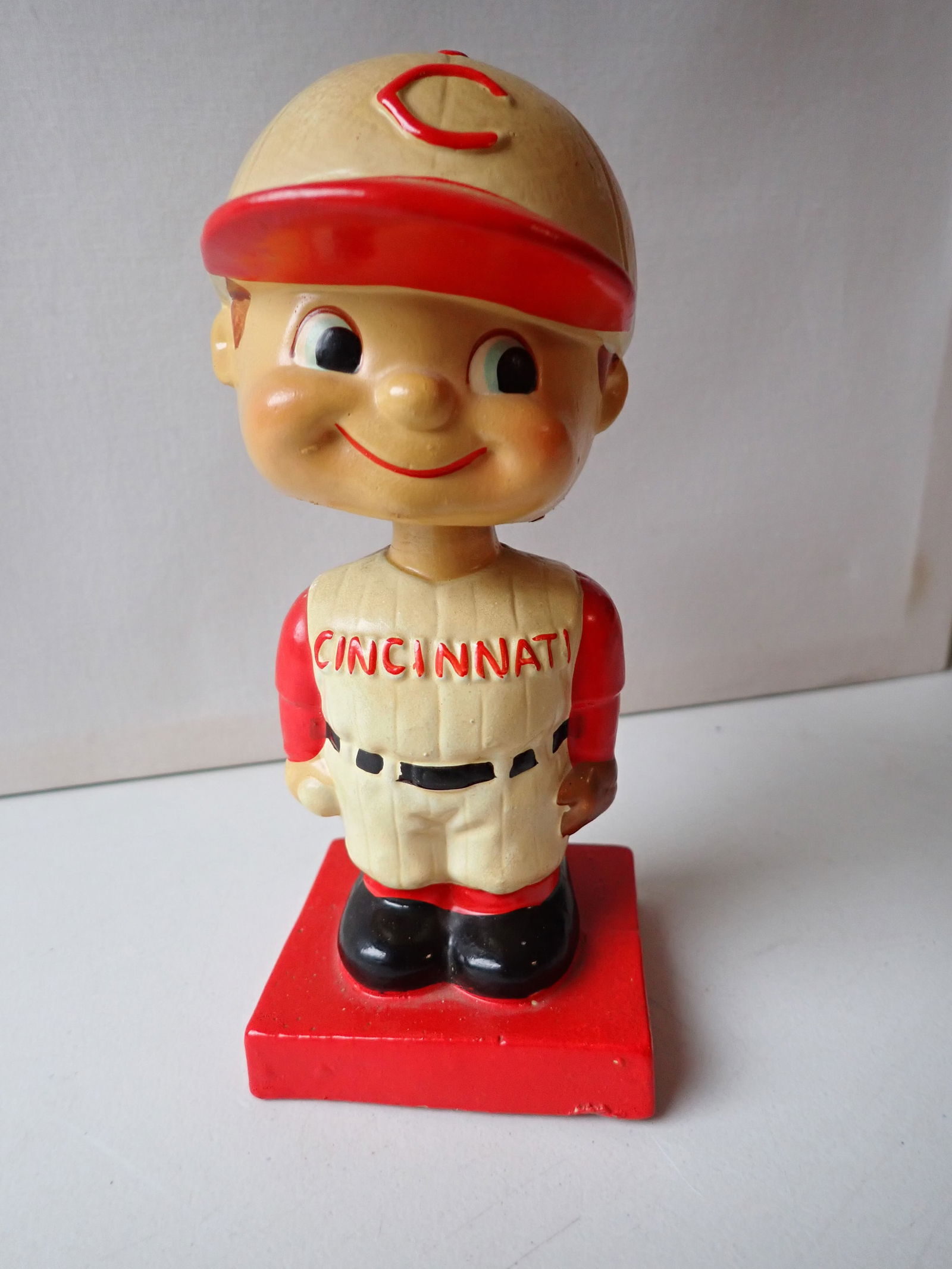 Vintage Cincinnati Reds Bobble Head Nodder (1 of 8)