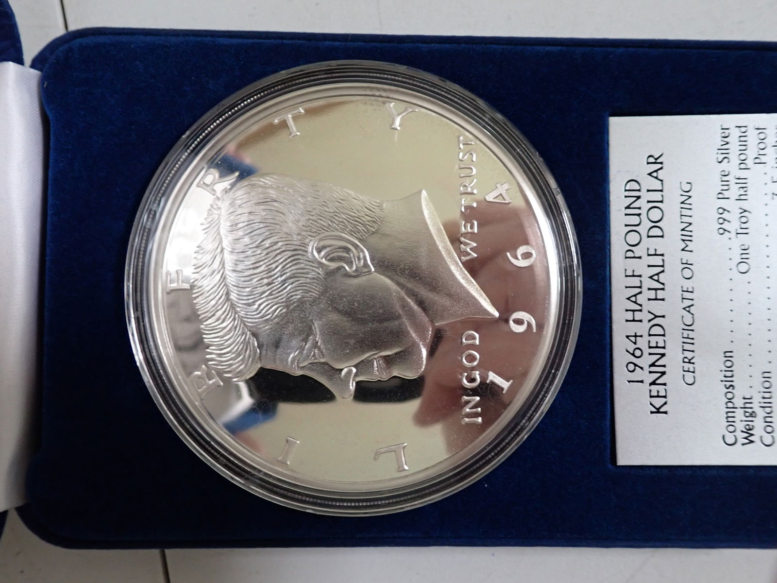 The Morgan Mint 1/2 Pound Kennedy Half Dollar Coin (1 of 6)