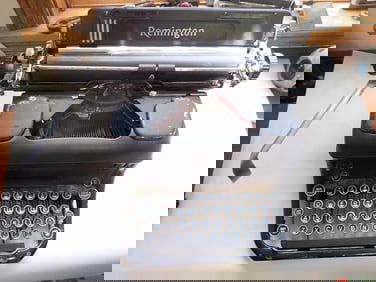 Remington Metal Typewriter