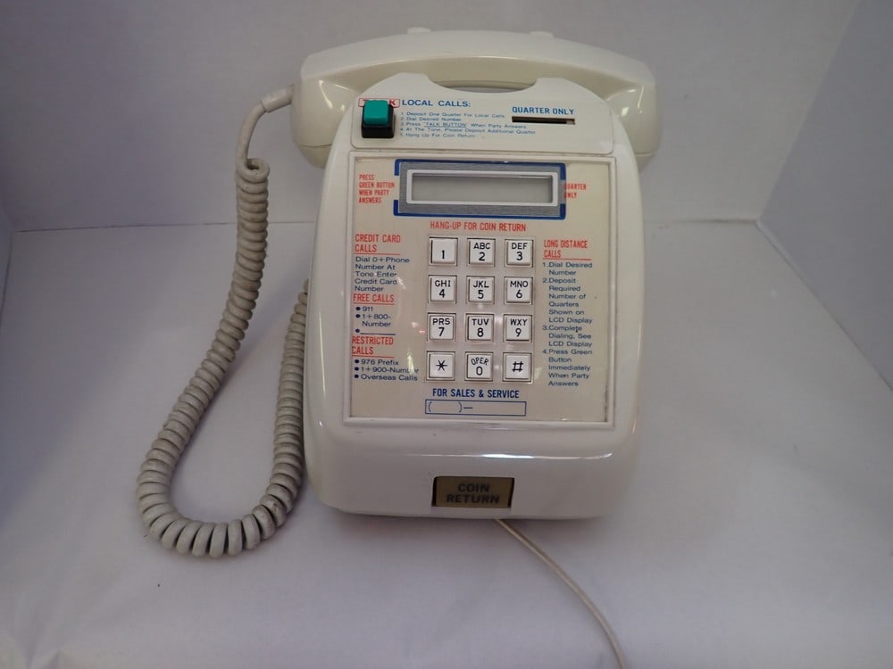 25 Cents Pay Telephone-plastic body: Took quarters-coin box is missing