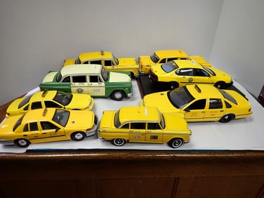 8 Large scale Die-cast Taxi and 1 Limo
