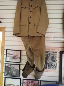 Army/Air Force WWI Uniform and spats, sergeant patch
