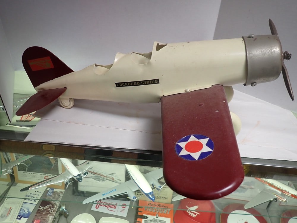 Metal Lockheed Sirius Toy Airplane (1 of 7)