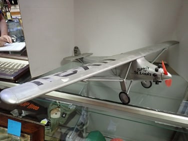 Lightweight Model "Spirit of St. Louis" Plane