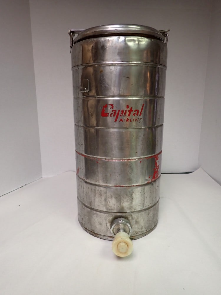 Vintage Capital Airlines Metal coffee urn (1 of 11)