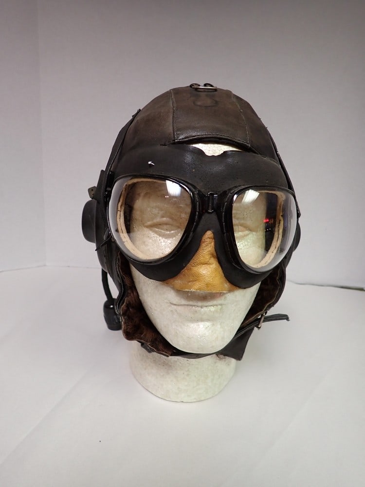Soviet Union Air Force Winter Service Flying Helmet (1 of 4)
