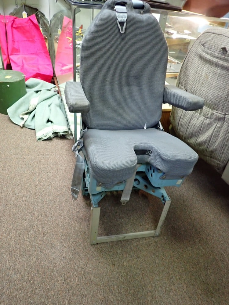 DC-9 Captain's Seat and Harness: Wear and soiling W 25" H 45"