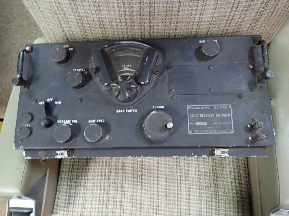 US Army Signal Corps B-17 "BC-348-Q" Radio Receiver (1 of 5)
