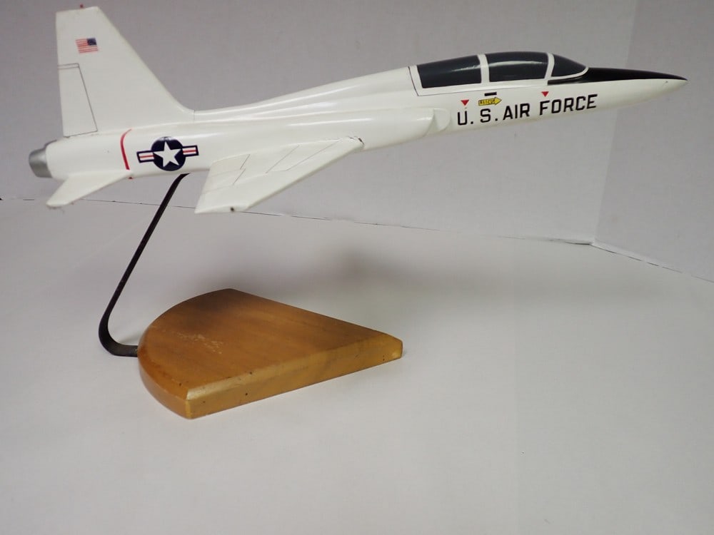 US Air Force Fighter Jet (1 of 8)