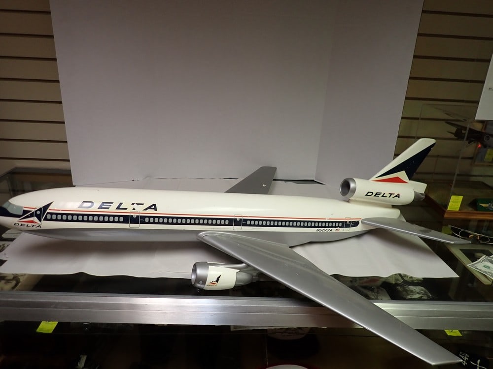 Large Delta DC-10 Plastic Model: No stand a little wear in spots but overall in good condition. 43 1/2" with 37" wing span