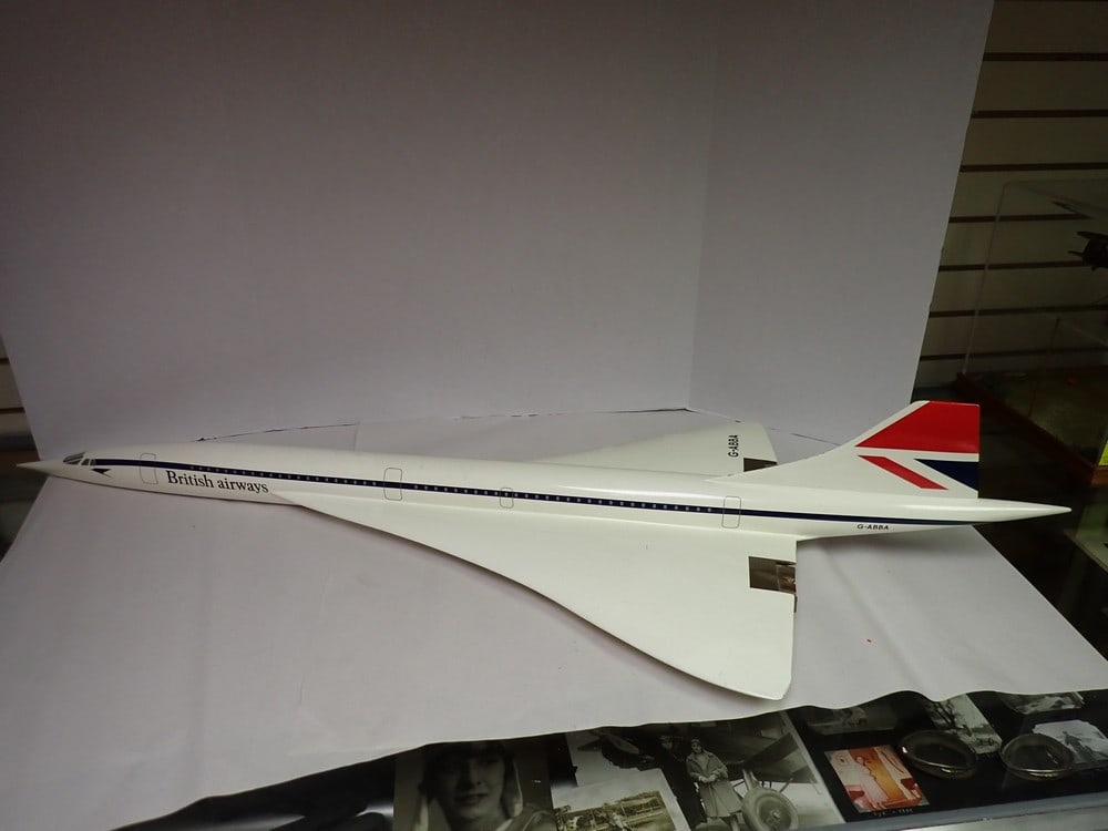 Large British Airways Concorde Resin Plane (1 of 8)