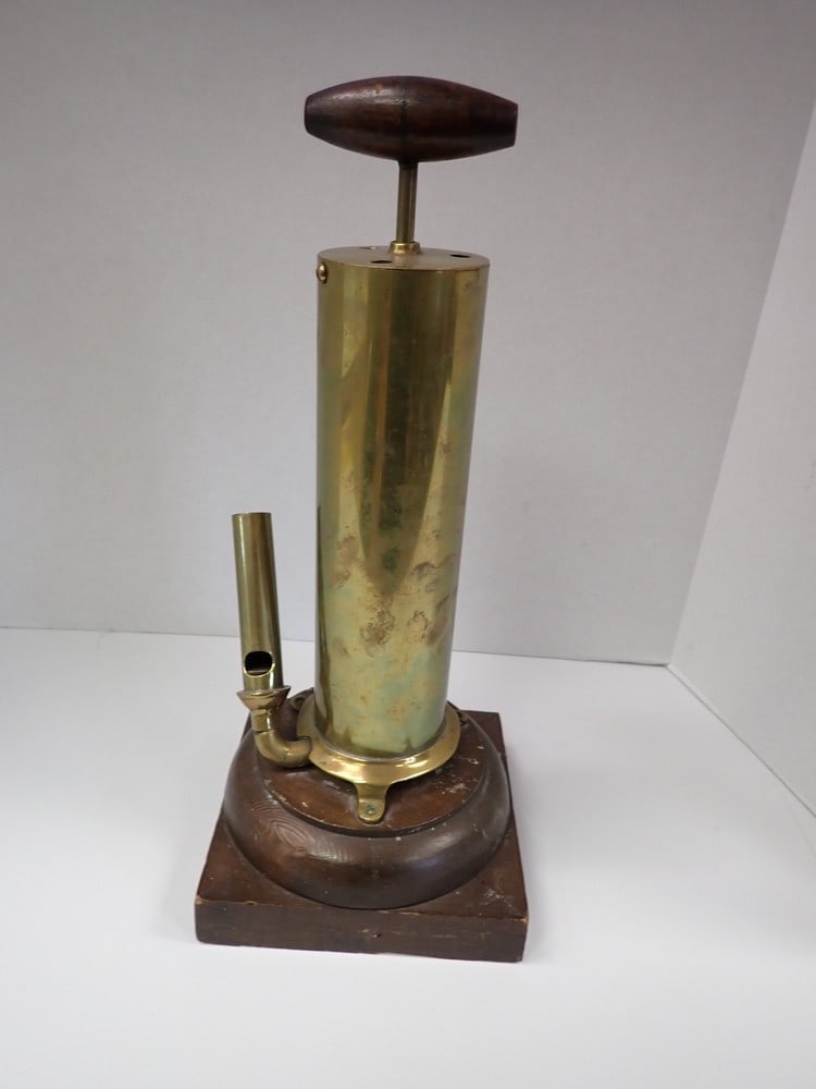 Brass Fog Whistle for Small Boat (1 of 4)