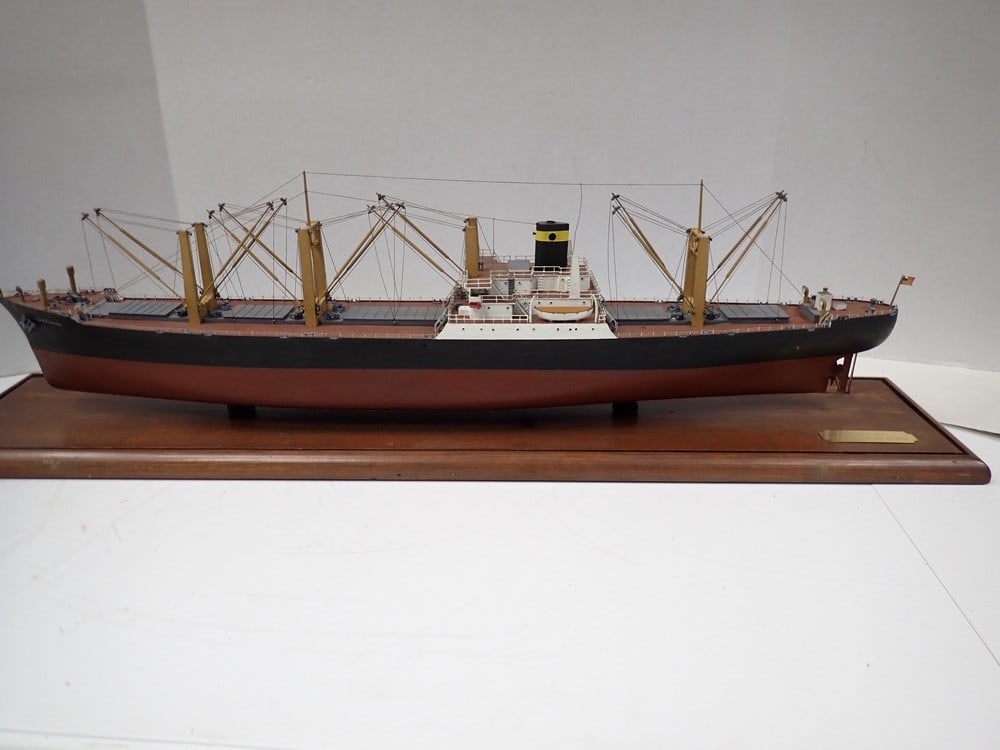 "Challenge" Tramp Steamer Model By Helge Anderson (1 of 9)
