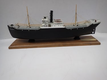 "Lake Dancey" Tramp Steamer Model - Helge Anderson