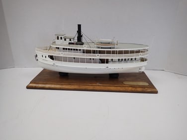 "Mascotte" Passenger Boat Model